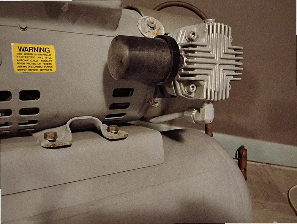 GAST Model 5kc47rg1493ax 3.5 Gallon Air Compressor Tank System