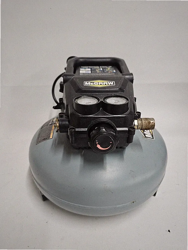 MCGRAW 57567 3 Gallon Air Compressor